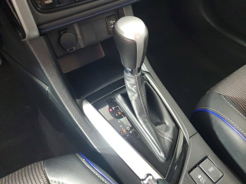 Used 2018 Toyota Corolla SE image 18