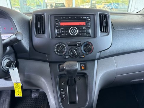 Used 2015 Chevrolet City Express LS image 18
