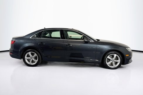 Used 2019 Audi A4 2.0T Premium w/ Convenience Package image 4