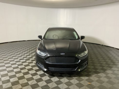 Used 2013 Ford Fusion SE image 3