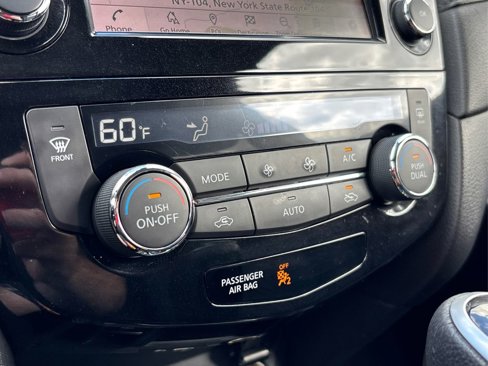 Used 2019 Nissan Rogue SV w/ Premium Package image 20