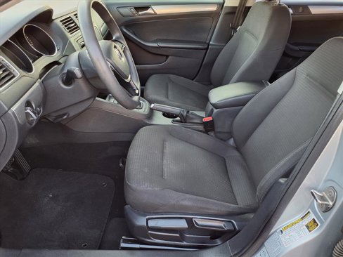 Used 2015 Volkswagen Jetta SE image 5