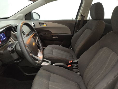 Used 2019 Chevrolet Sonic LT w/ Convenience Package image 17