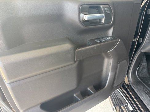 Used 2019 Chevrolet Silverado 1500 Custom w/ Custom Max Trailering Package image 5