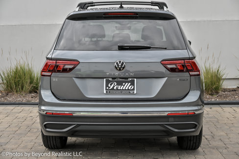Used 2024 Volkswagen Tiguan SE w/ Panoramic Sunroof Package image 7