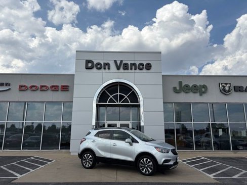 Used 2022 Buick Encore Preferred image 1