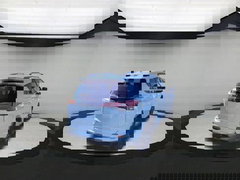 Used 2018 Toyota RAV4 SE image 8