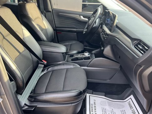 Used 2024 Ford Escape SE image 14