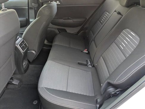 Used 2018 Kia Sportage LX image 17