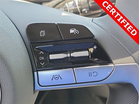 Certified 2024 Hyundai Elantra SEL image 5