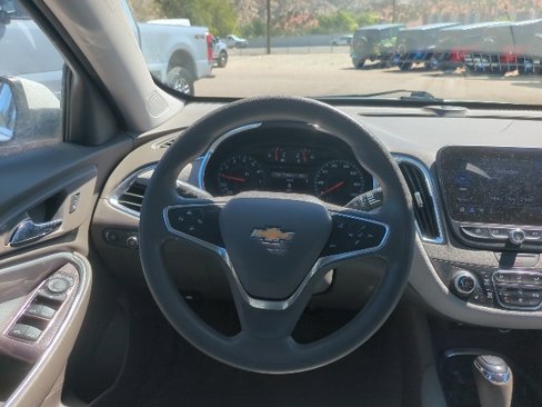 Used 2019 Chevrolet Malibu LT image 17
