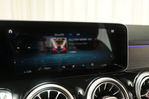 Used 2021 Mercedes-Benz GLB 35 AMG 4MATIC image 53