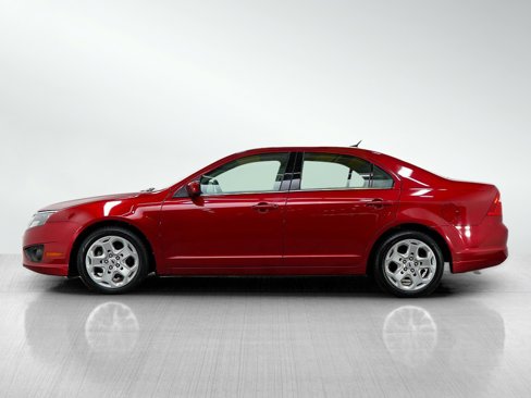 Used 2010 Ford Fusion SE image 2
