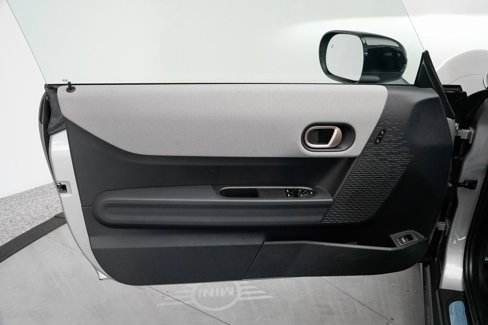 Certified 2025 MINI Cooper S image 9
