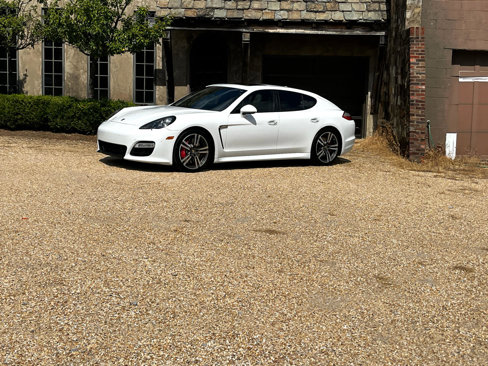 Used 2013 Porsche Panamera GTS image 2
