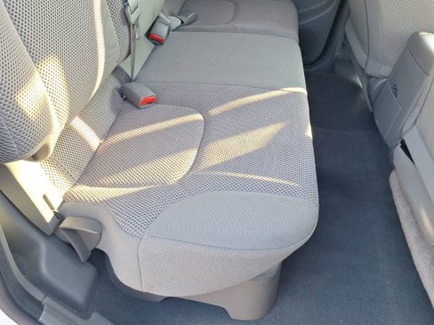 Used 2020 Nissan Frontier SV image 17