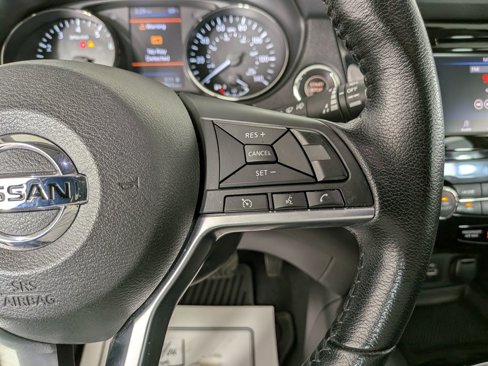 Used 2020 Nissan Rogue SV image 21
