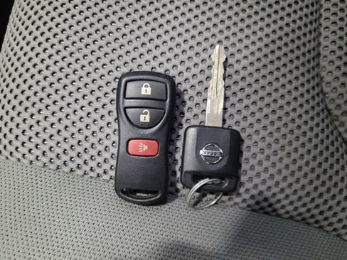 Used 2018 Nissan Frontier SV image 32