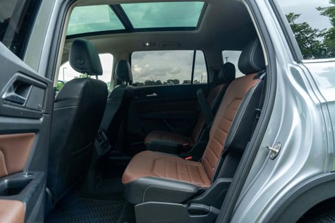 Used 2021 Volkswagen Atlas SEL Premium image 28