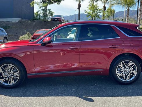 Used 2025 Genesis GV70 2.5T w/ Select Package image 12
