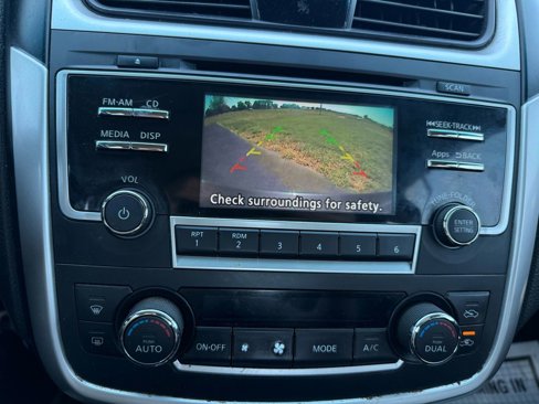 Used 2016 Nissan Altima 2.5 SV image 21