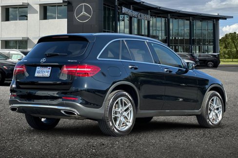 Used 2019 Mercedes-Benz GLC 300 4MATIC image 4