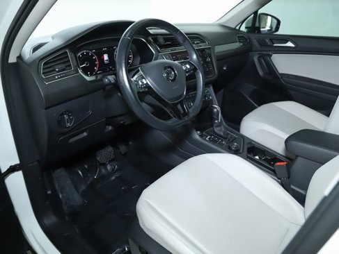 Used 2019 Volkswagen Tiguan SEL image 18