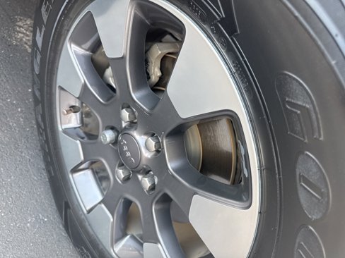 Used 2018 Jeep Wrangler Unlimited Sahara image 6