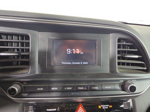 Used 2020 Hyundai Elantra SE w/ Cargo Package (C1) image 28