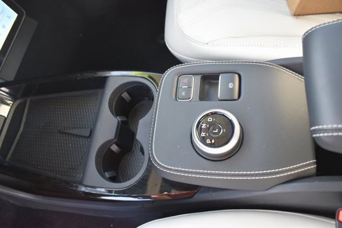 Used 2023 Ford Mustang Mach-E Premium image 18