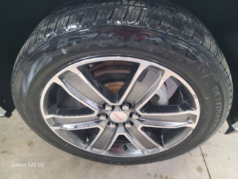 Used 2017 GMC Acadia Denali image 10