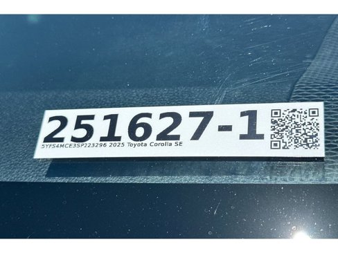Used 2025 Toyota Corolla SE image 53