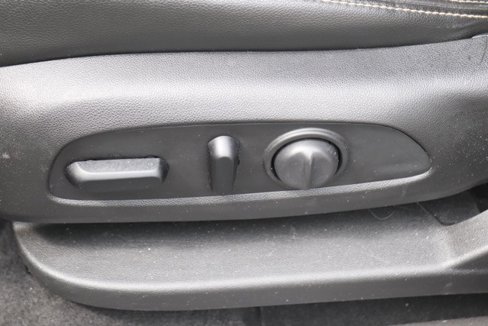 Used 2020 GMC Terrain SLT image 14