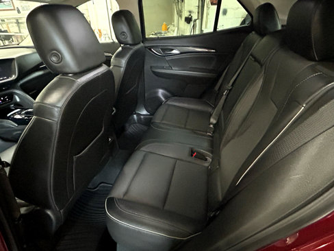 Used 2021 Buick Envision Essence image 18