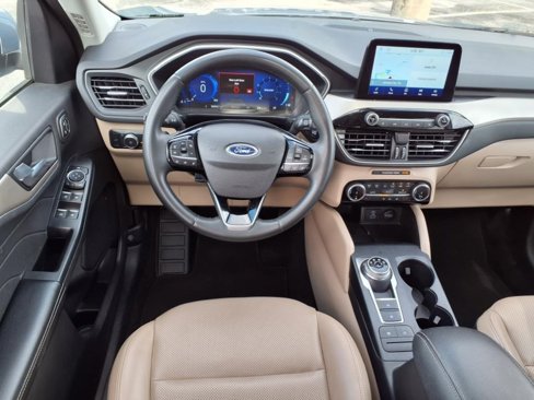 Used 2022 Ford Escape SEL w/ Technology Package image 9