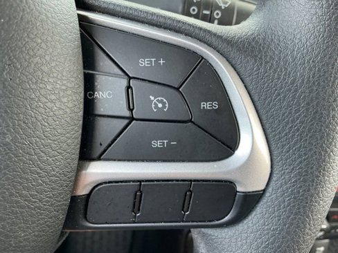 Used 2023 Jeep Renegade Latitude image 23