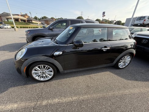 Used 2015 MINI Cooper S image 6