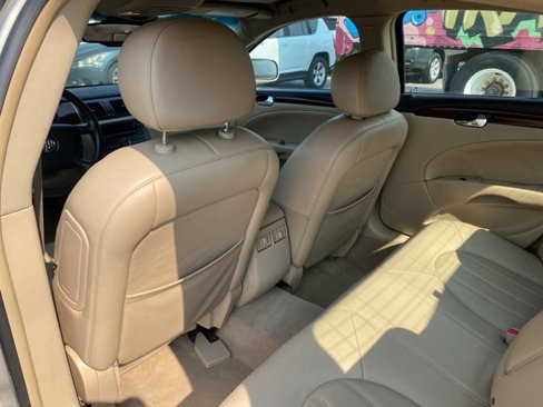 Used 2008 Buick Lucerne CXL w/ Ultra Confidence Package image 16