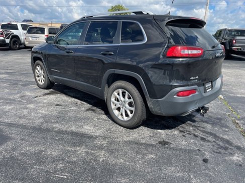Used 2015 Jeep Cherokee Latitude w/ Cold Weather Group image 8