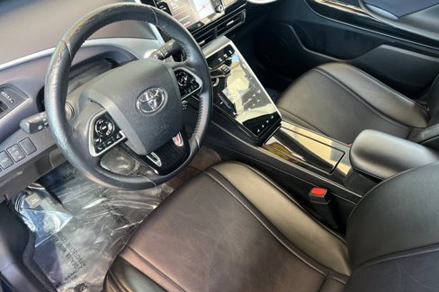 Certified 2018 Toyota Mirai image 12