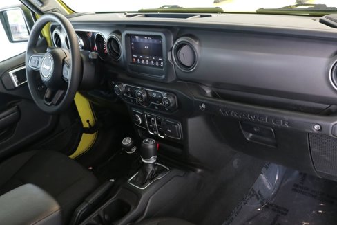 Used 2023 Jeep Wrangler Sport S image 32