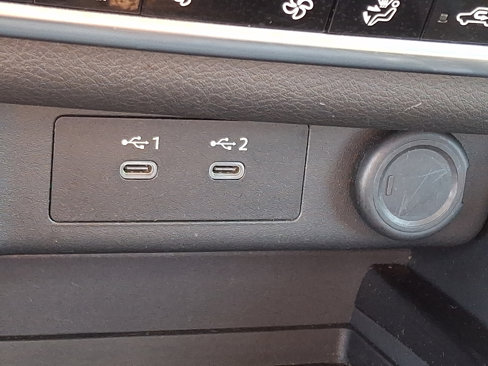 Used 2024 Nissan Rogue SV image 25