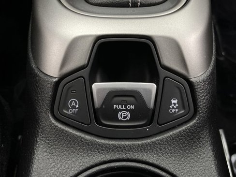 Used 2021 Jeep Compass 80th Special Edition image 23