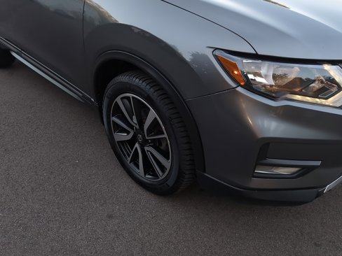 Used 2020 Nissan Rogue SL image 3