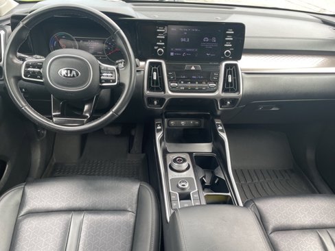 Used 2021 Kia Sorento EX image 3