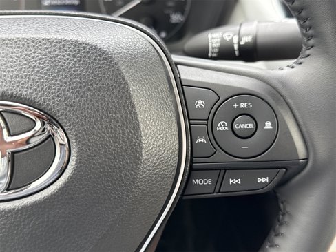 Used 2023 Toyota Corolla LE image 15