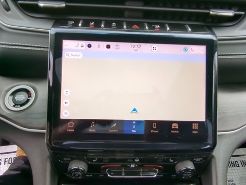 Used 2022 Jeep Grand Cherokee L Limited image 13