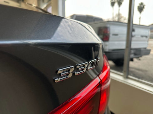 Used 2018 BMW 330i Gran Turismo xDrive image 25