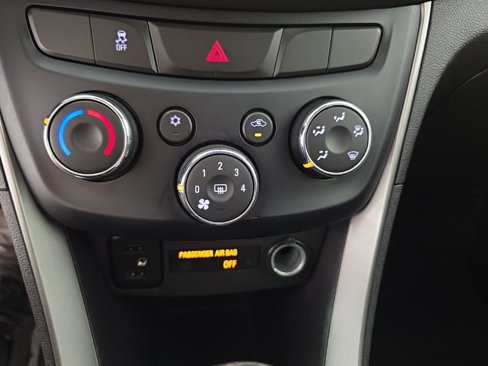 Used 2020 Chevrolet Trax LT image 20