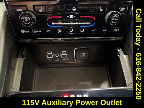 Used 2024 Jeep Grand Cherokee L Altitude image 13